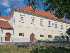 Tarcal, egykori királyi birtokközpont