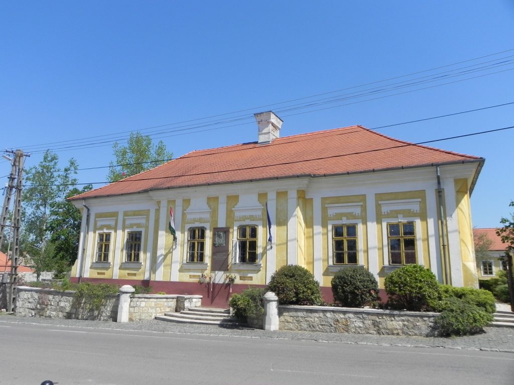 Kossuth Lajos szülőháza, Monok