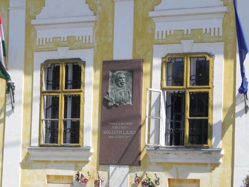 Kossuth Lajos szülőháza, Monok 